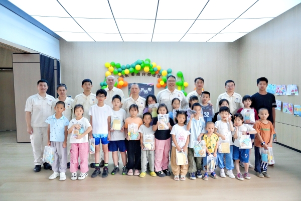 2-梁淑婷摄.JPG